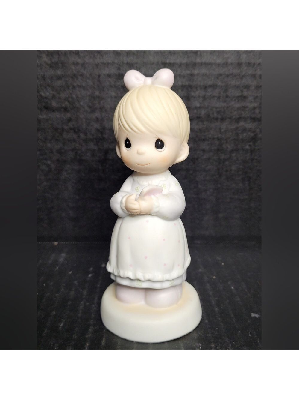 1989 Enesco Precious Moments Figurine The Good Lord Always Delivers #523453